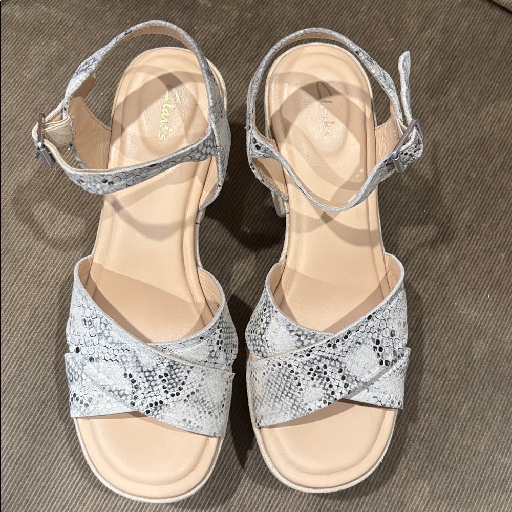 Clarks Maritsa 70 Strap Snake Print Platform Sandals- 7 - Picture 4 of 8